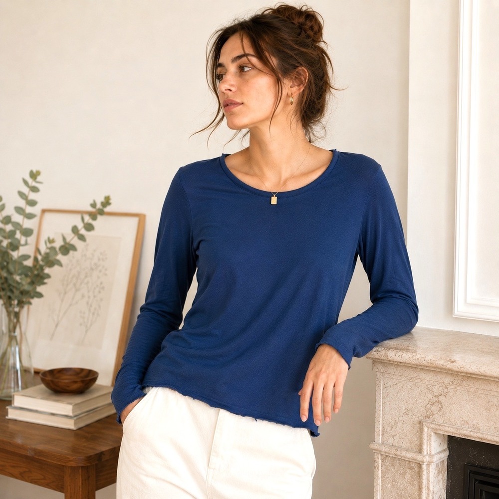 Labo.Art Long Sleeve Tee Womens 1 S Blue Minimalist Italian Cotton Scoop Neck